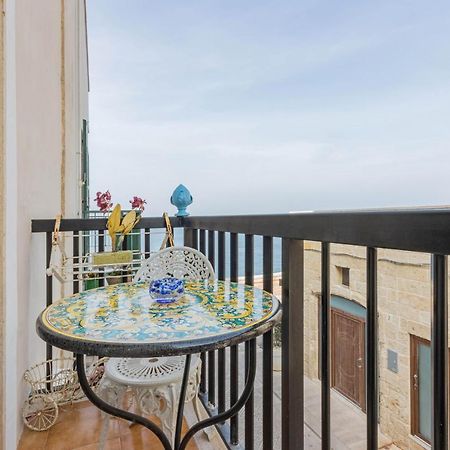 Extravacanza Dipinto Di Blu Polignano a Mare Esterno foto