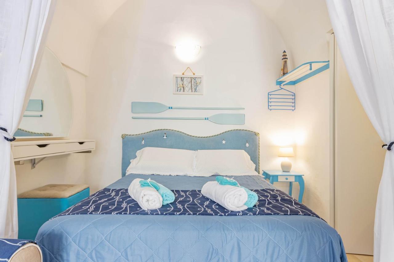 Extravacanza Dipinto Di Blu Polignano a Mare Esterno foto