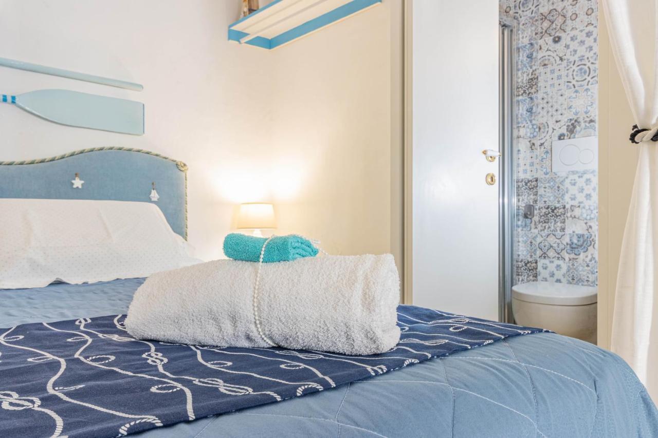 Extravacanza Dipinto Di Blu Polignano a Mare Esterno foto